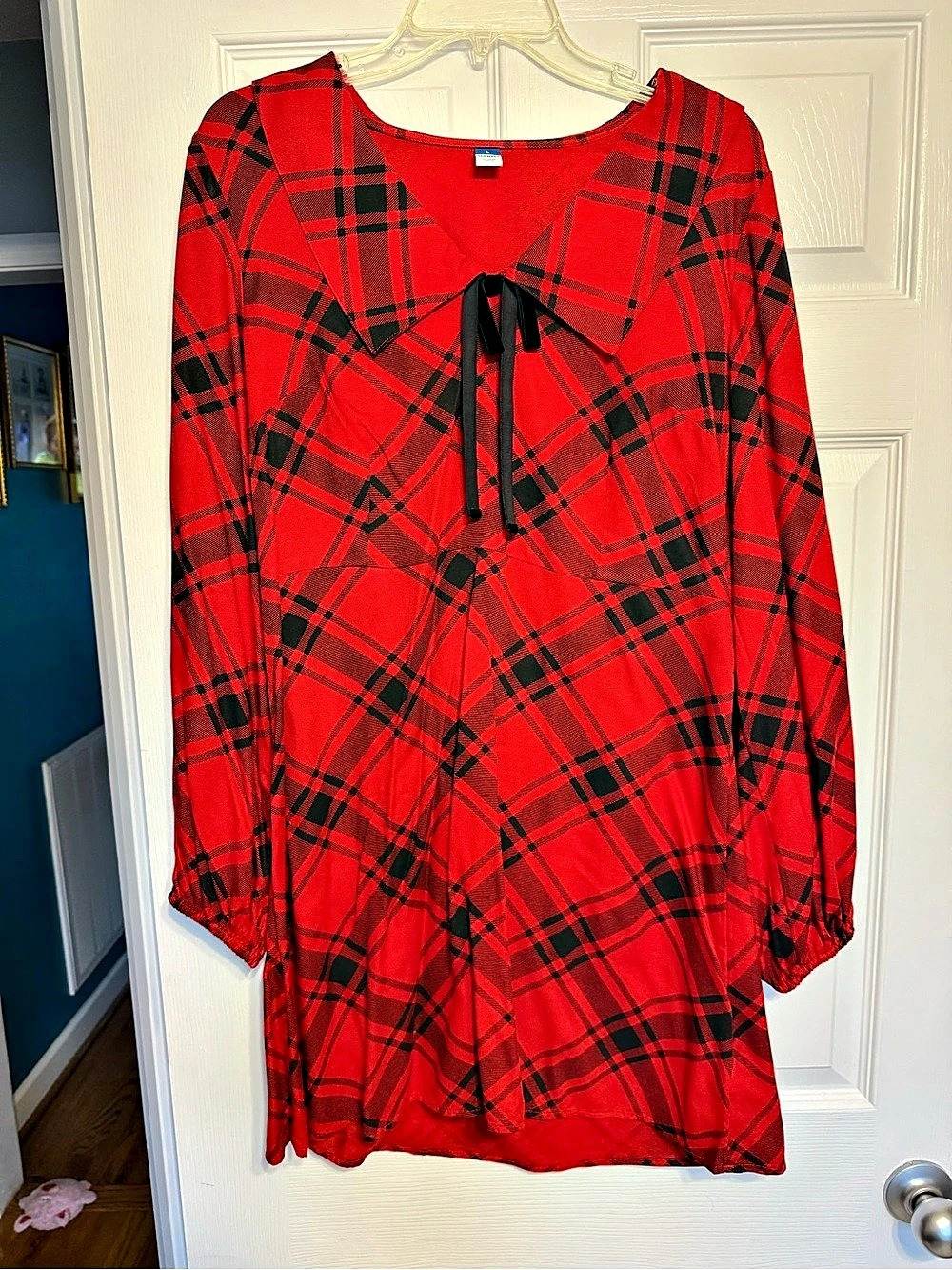 Old Navy Plaid Dress in Red & Black Size Large Like New